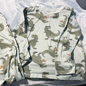 Green Dinosaur Print Long Sleeve pajamas